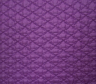 Курточная ткань на синтепоне Сливовый (193) ромб 2,5х2,5 см